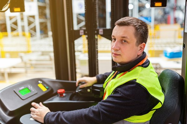 Comment choisir le meilleur transporteur de palettes