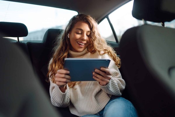 Comment les entreprises de mode peuvent-elles utiliser la technologie pour améliorer l'expérience client en magasin?